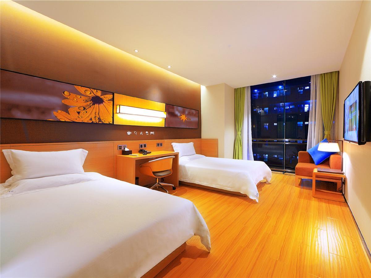 Iu Hotel Guiyang Shibei Road Kültér fotó