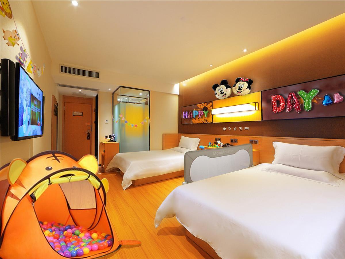 Iu Hotel Guiyang Shibei Road Kültér fotó