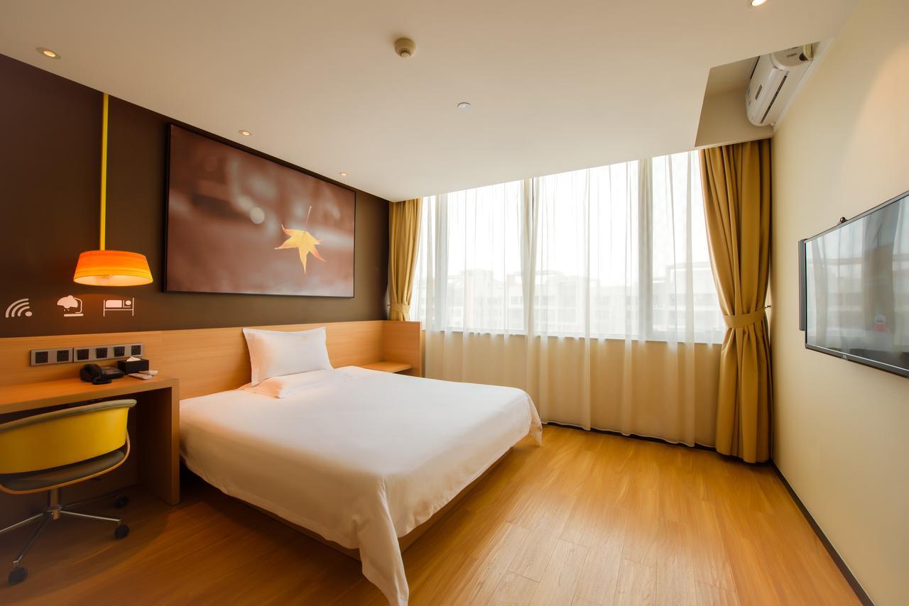 Iu Hotel Guiyang Shibei Road Kültér fotó