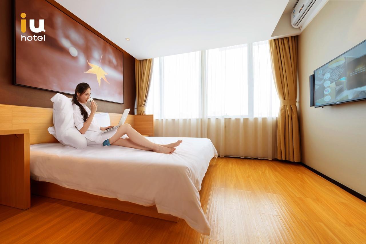 Iu Hotel Guiyang Shibei Road Kültér fotó